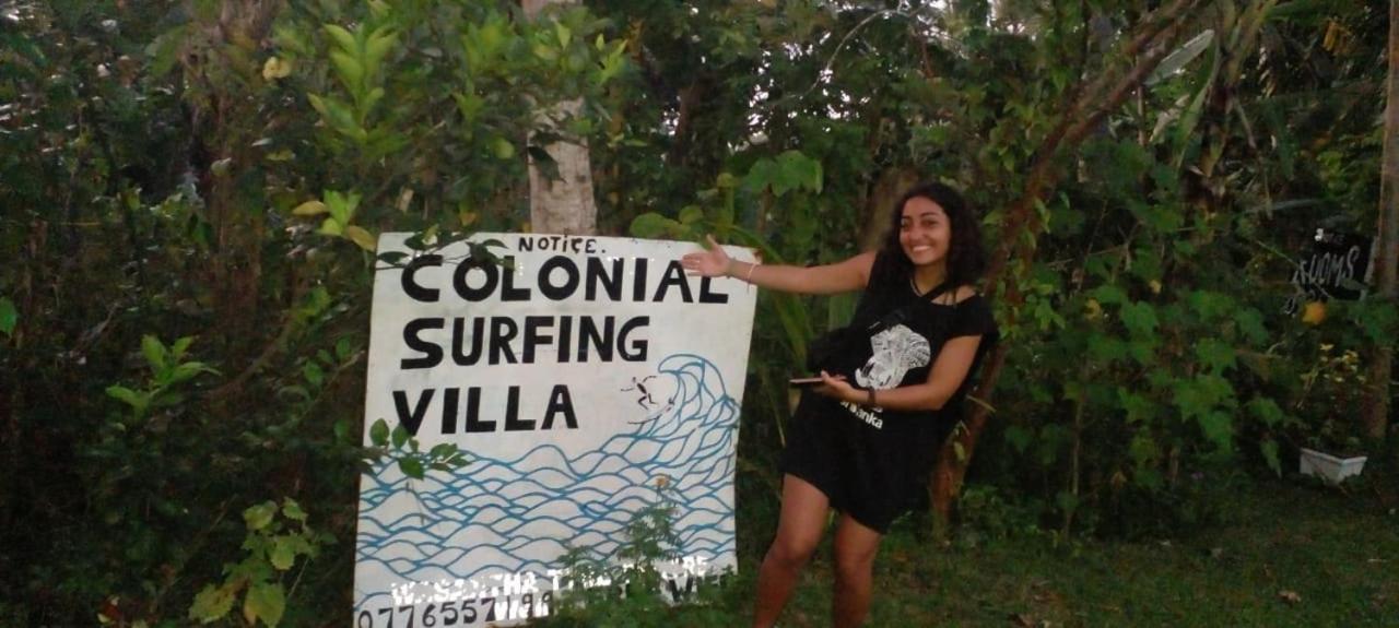 Colonial Surfing Villa Hostel & Home Stay Midigama East Zimmer foto